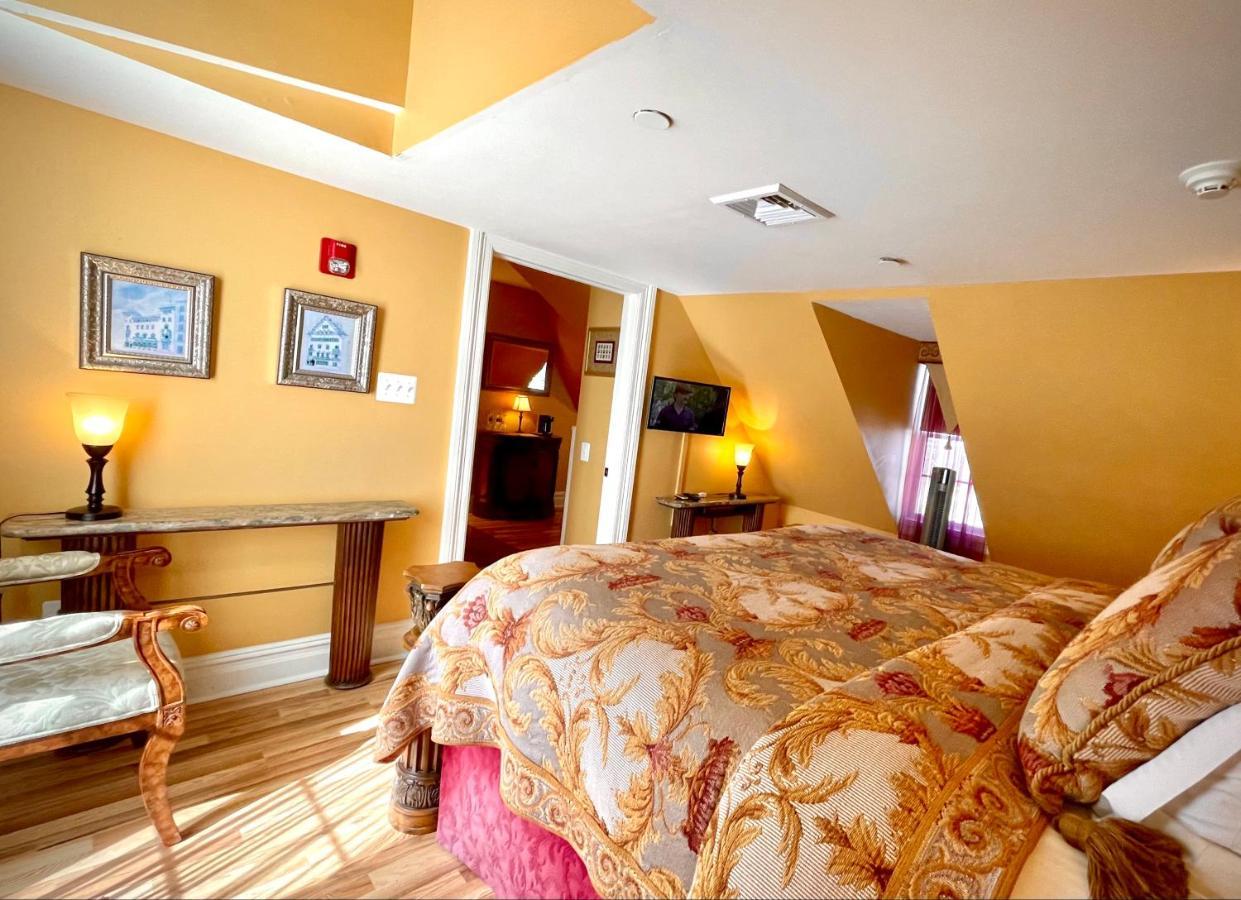 Atlantis (adults Only) Hotel